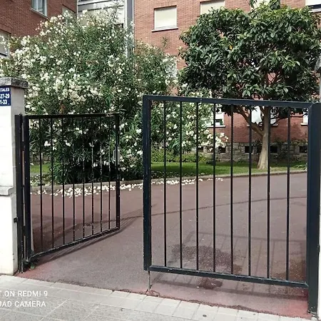 Appartement Bright And Peaceful Garden Near Areeta Metro Bilbao *
