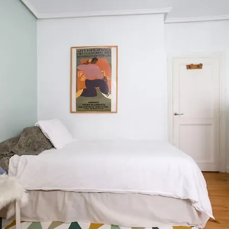 Apartment Bright And Peaceful Garden Near Areeta Metro Bilbao Getxo