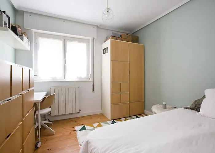 Lovely In Apartment *